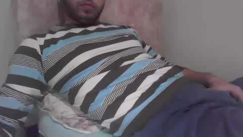 sweety_boy21 online show from January 2, 3:29 pm