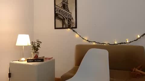 Snapshot of sweety_lya chatting on October 13, 9:37 pm Lya online show from October 13, 9:37 pm