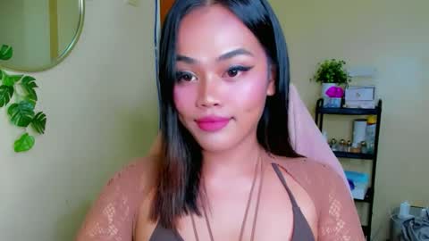 sweety_shane online show from May 4, 1:18 pm