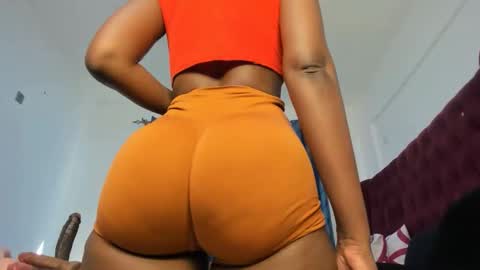 shawtyshasha online show from March 30, 6:14 am