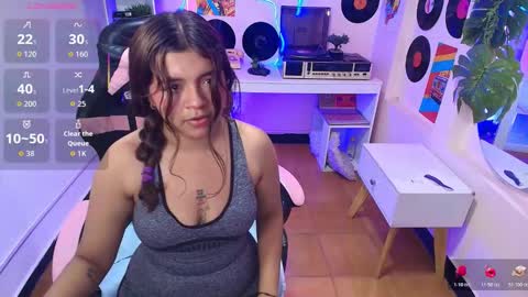 Emma online show from December 16, 7:19 pm