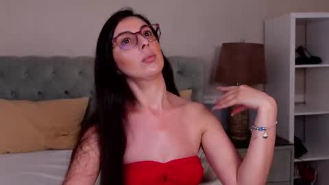 Bea Moan from LovenseWet from Tip MenuOpen for Private online show from July 17, 7:52 pm