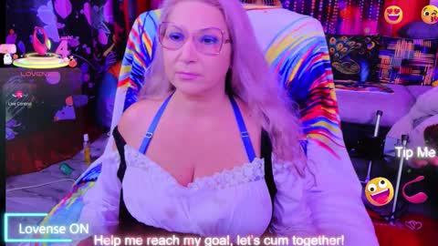 Snapshot of sweetylisahard chatting on October 24, 4:47 pm Lisa online show from October 24, 4:47 pm