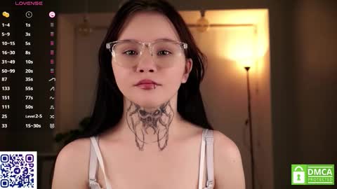 Astrid online show from November 17, 6:24 pm