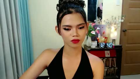 Snapshot of sweetytrannygirlxx chatting on May 6, 4:41 am Megan online show from May 6, 4:41 am