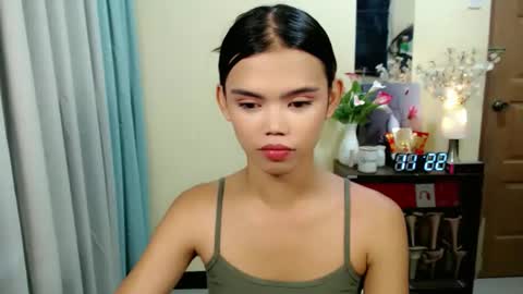 Snapshot of sweetytrannygirlxx chatting on May 10, 3:23 am Megan online show from May 10, 3:23 am