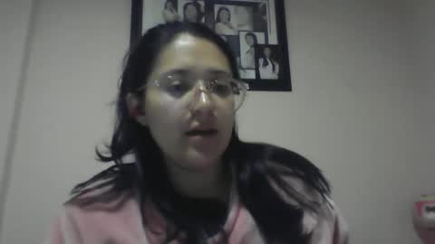 sweetyypeach online show from December 26, 3:59 am