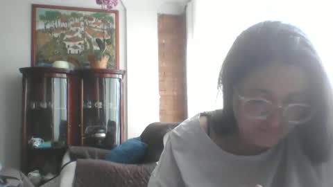 sweetyypeach online show from November 19, 7:47 pm