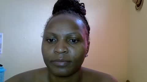 Snapshot of sweetzeal chatting on May 17, 5:38 am sweetzeal online show from May 17, 5:38 am