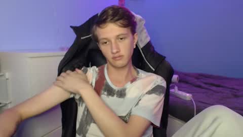 Cat online show from January 11, 7:52 pm