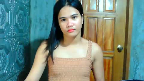 Snapshot of swettie_rhea chatting on July 2, 6:30 am Rhea online show from July 2, 6:30 am