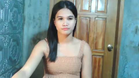 Snapshot of swettie_rhea chatting on July 11, 12:08 pm Rhea online show from July 11, 12:08 pm