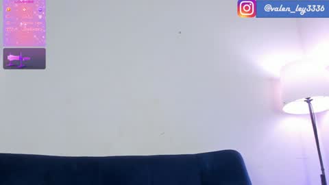 Snapshot of swetty_loverss chatting on December 6, 5:00 pm tina 3 online time from 9 to 4 online show from December 6, 5:00 pm