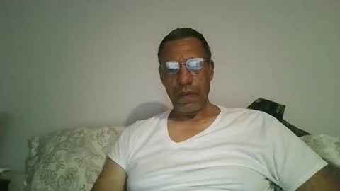 Snapshot of swimmerbod2495 chatting on February 18, 6:53 am swimmerbod2495 online show from February 18, 6:53 am