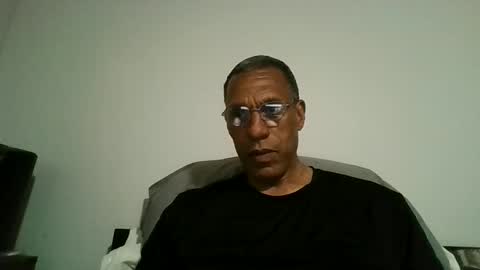 swimmerbod2495 online show from June 6, 1:00 am
