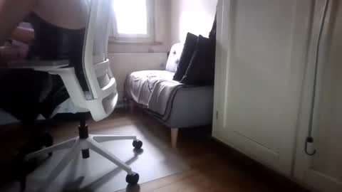 Snapshot of swisscouple73 chatting on February 16, 9:15 am Swiss Couple online show from February 16, 9:15 am