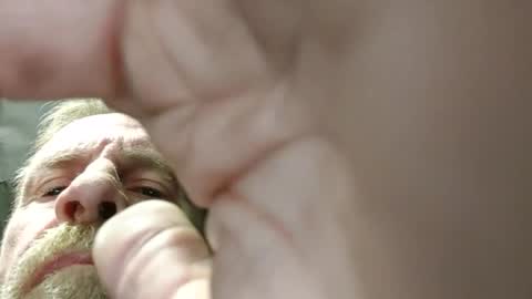 Snapshot of swollpole2112 chatting on November 14, 1:59 am swollpole2112 online show from November 14, 1:59 am