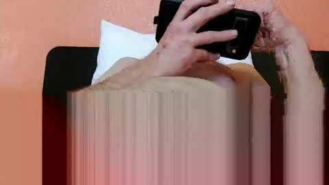 Snapshot of swollpole2112 chatting on December 16, 7:13 am swollpole2112 online show from December 16, 7:13 am