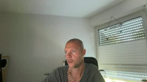 sx1904 online show from July 13, 10:18 am