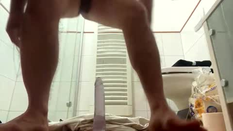 Snapshot of sxybdyxl66 chatting on April 3, 11:14 pm sxybdyxl66 online show from April 3, 11:14 pm