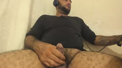 Snapshot of syd_achmed chatting on June 12, 5:28 am Greg online show from June 12, 5:28 am