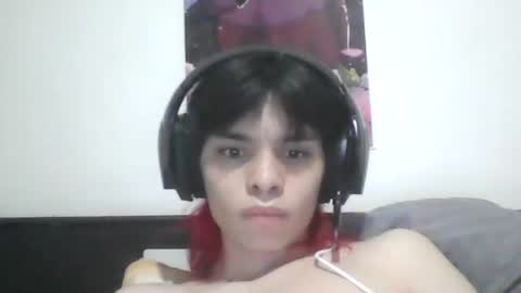 sylasfrost online show from December 17, 7:47 am