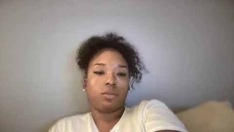 Snapshot of sylenaxrose chatting on October 20, 6:58 am Sylena online show from October 20, 6:58 am