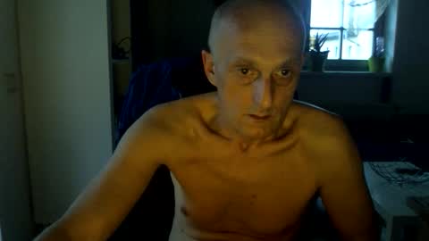 Snapshot of sylverstart92 chatting on February 28, 4:31 pm sylverstart92 online show from February 28, 4:31 pm