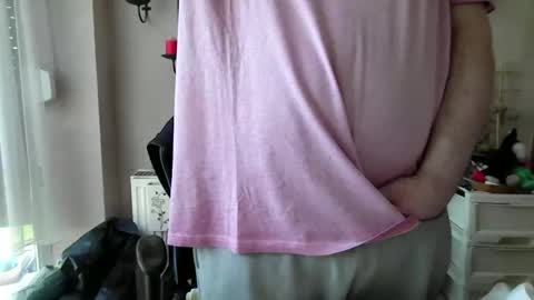 sympon1e online show from April 15, 8:32 am