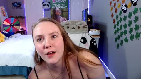 Jennah online show from February 27, 1:49 am