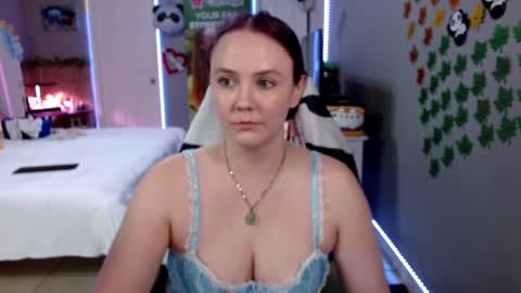 Jennah online show from March 24, 12:59 am
