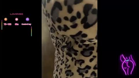 Snapshot of synfulsymone9 chatting on February 9, 5:33 am syn online show from February 9, 5:33 am