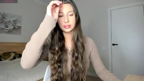 Snapshot of synop_sis chatting on September 11, 8:47 am Mila online show from September 11, 8:47 am
