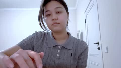 Snapshot of synthiahenneberger chatting on March 3, 4:46 pm Sitney online show from March 3, 4:46 pm