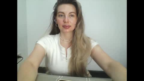 Snapshot of syrami chatting on February 25, 4:27 pm syrami online show from February 25, 4:27 pm