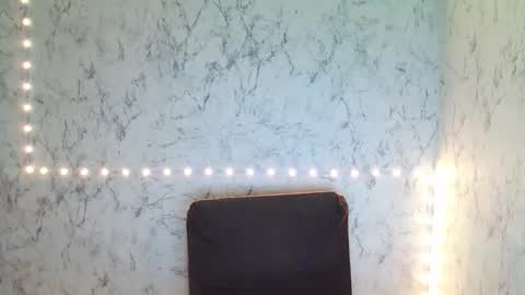 SyrenDixon online show from January 13, 6:46 pm