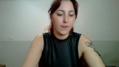 Sarah online show from September 10, 3:01 pm