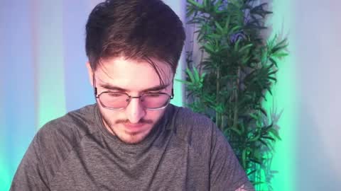 t0ny_wylie online show from April 9, 2:22 pm