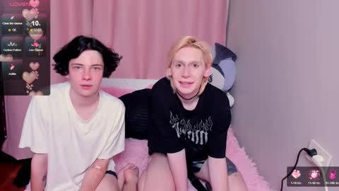 Milan boy black hair Adam blondy online show from November 9, 1:04 am