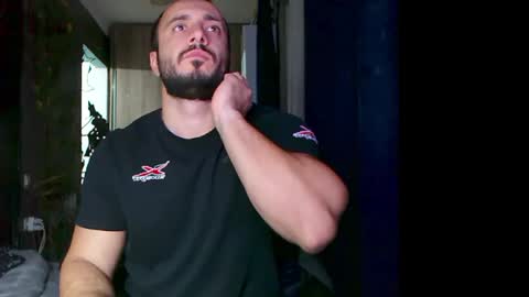 Huracane online show from December 2, 6:36 pm