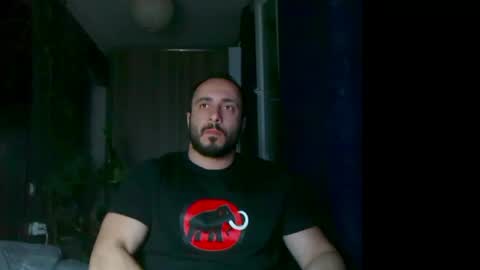 Snapshot of t_huracane chatting on May 12, 6:16 pm Huracane online show from May 12, 6:16 pm
