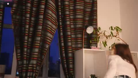 Heeey im Helena3 -- fav555100333 -- pvts only premium and after my public show 3 online show from December 3, 3:47 am