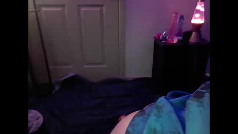 tacyluxe online show from May 24, 9:03 am