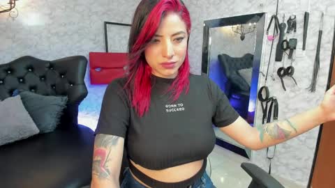 Snapshot of tafitasl4ve chatting on May 1, 10:58 pm Tafita online show from May 1, 10:58 pm