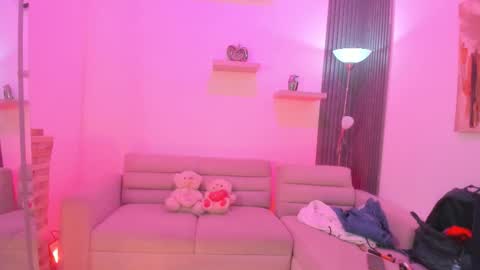 Tahiela  online show from January 14, 10:10 am