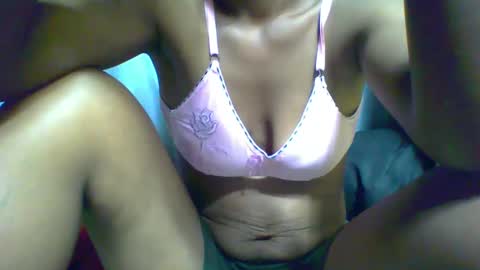 Snapshot of tahiryjosiah chatting on February 5, 10:08 am tahiryjosiah online show from February 5, 10:08 am