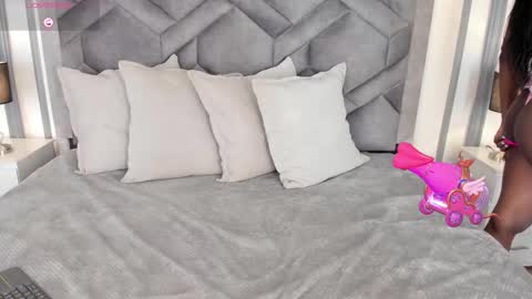 Tahlia Moreau online show from March 13, 5:14 am