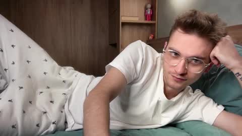 Alex online show from February 11, 3:11 am