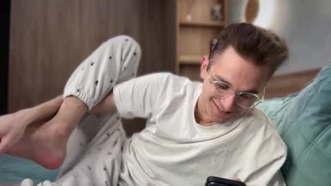 Alex online show from February 13, 5:58 am