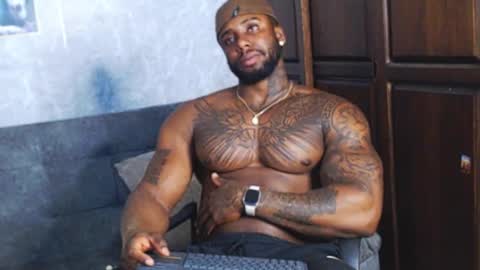 Tairon Tucke online show from December 14, 5:07 am